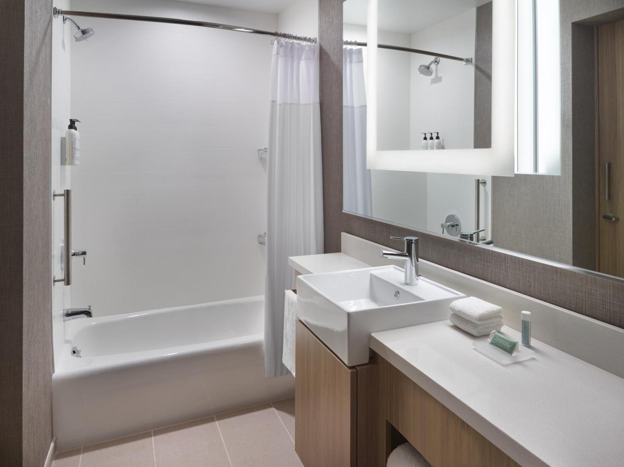 Springhill Suites By Marriott Franklin Mint Номер фото